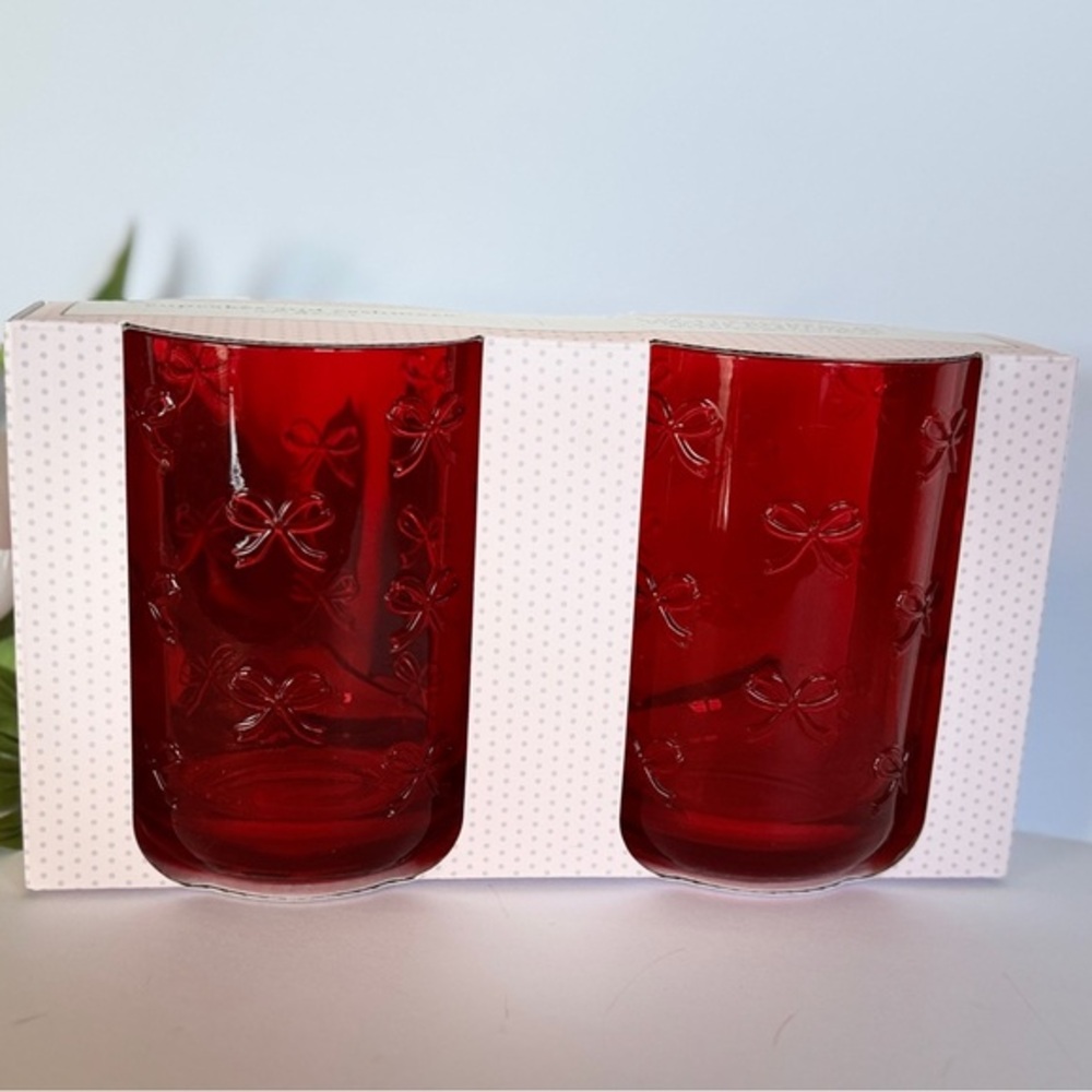 Cupcakes & Cashmere Red Bow-Embossed Acrylic Cup Set